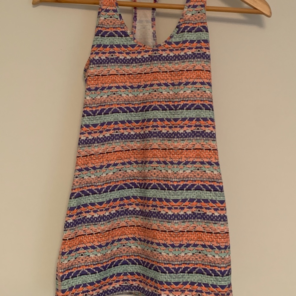 Aviva/ Lululemon colorful active top